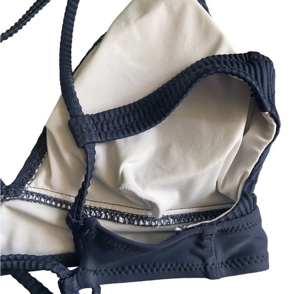Amazin Zaful Ribbed Bikini Top with Adjustable Straps and Removable Pads (size M - Picture 5 of 7